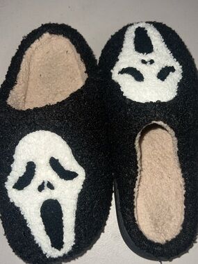 SHEIN Black Fuzzy Slip-On Slippers with White Ghost Face